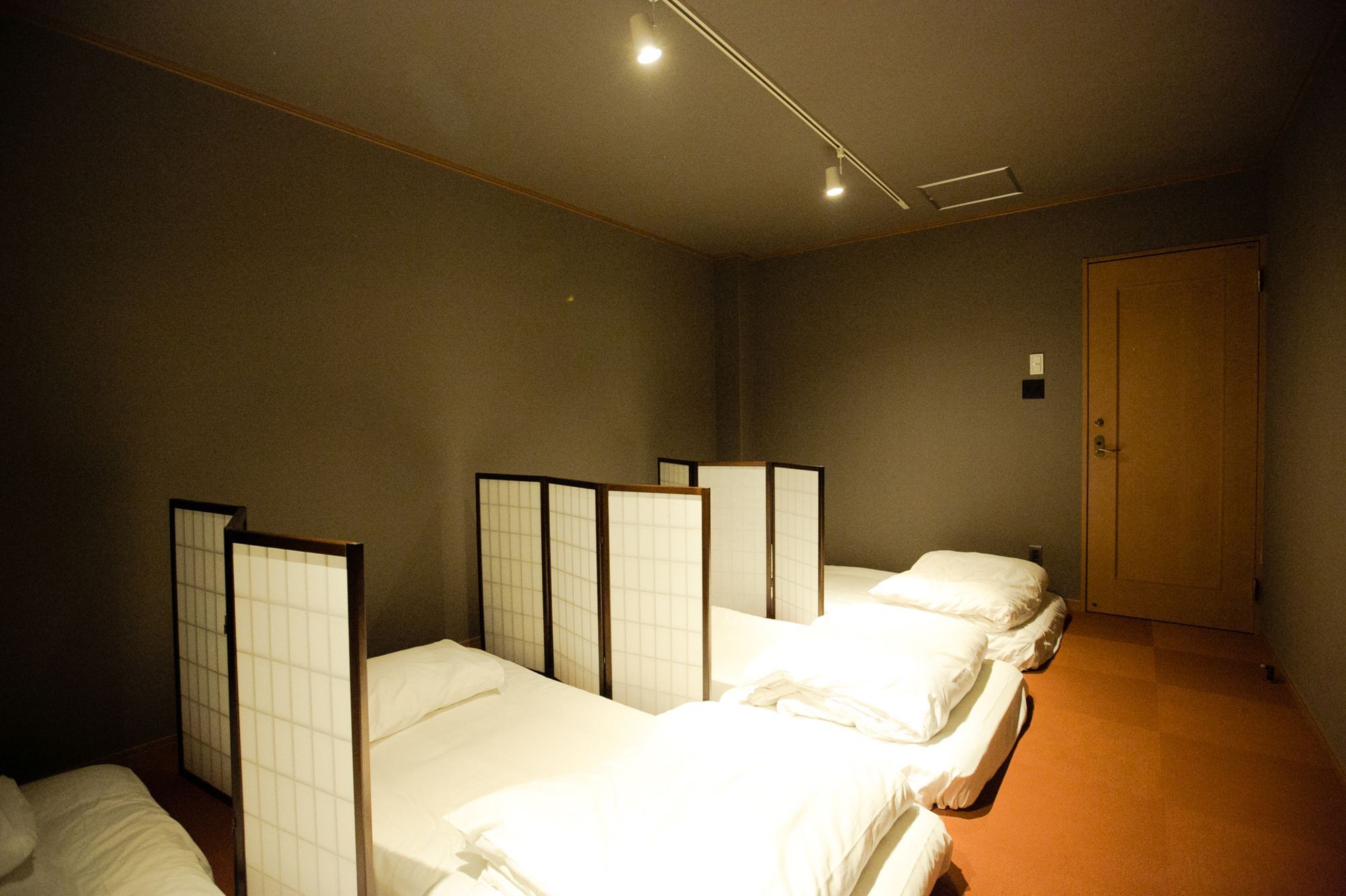 ホステル二木 Hostel Futagi ゲストハウス Фукуока Экстерьер фото