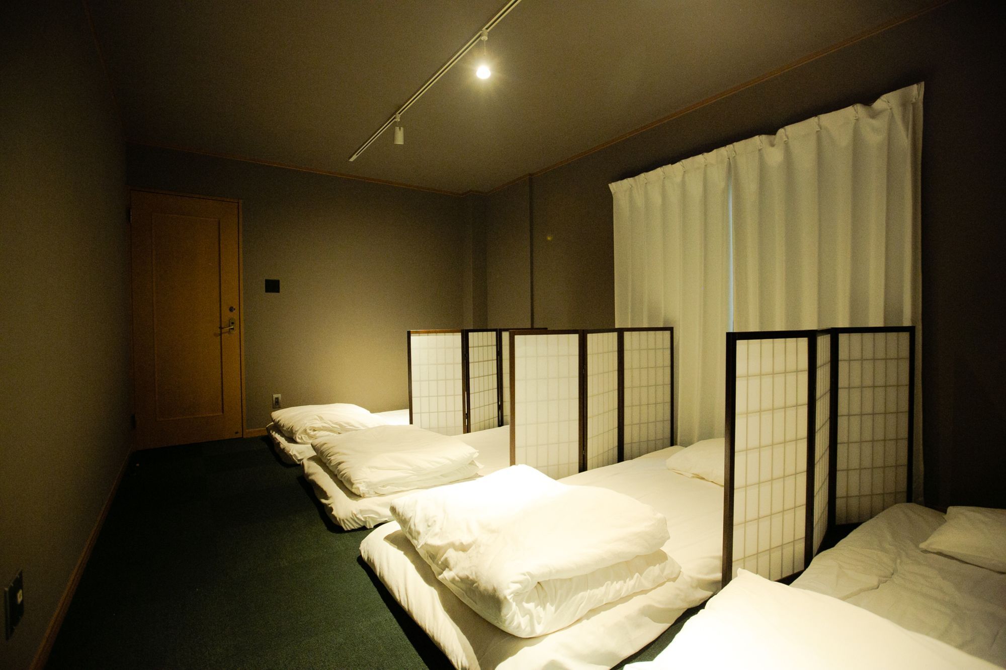 ホステル二木 Hostel Futagi ゲストハウス Фукуока Экстерьер фото